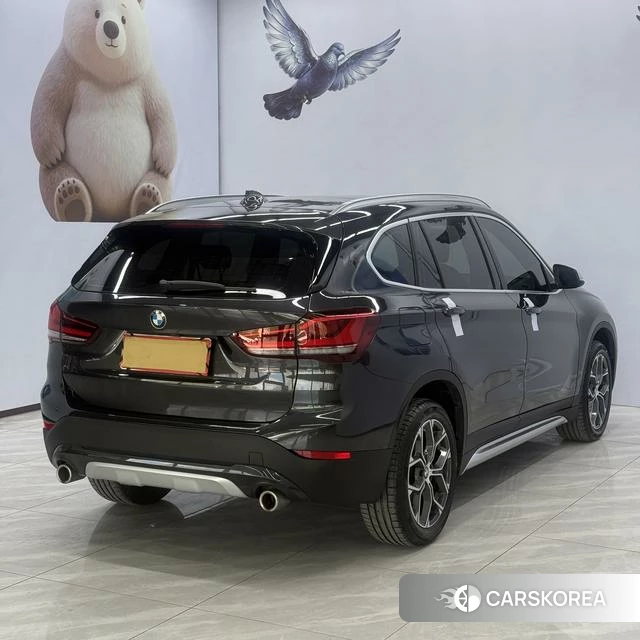 BMW X1 2022 Темно-серый из Китая, фото 2