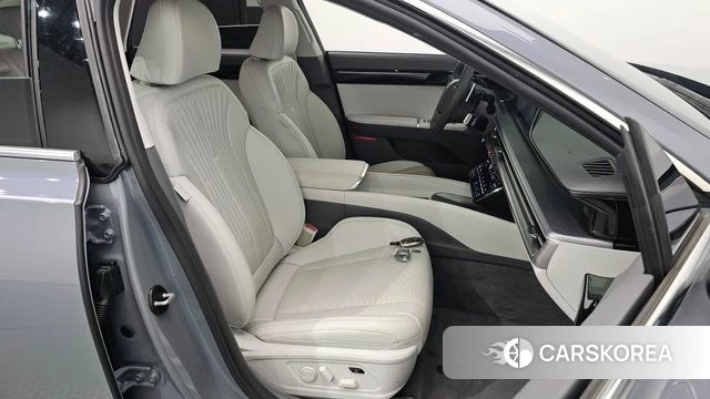 Hyundai Grandeur (GN7) 2023 Серый из Кореи, фото 2