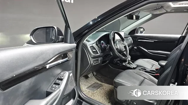 Kia Seltos 2021 Черный из Кореи, фото 2