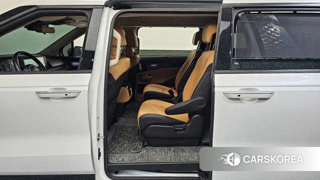 Kia Carnival 4th generation 2023 Белый из Кореи, фото 2