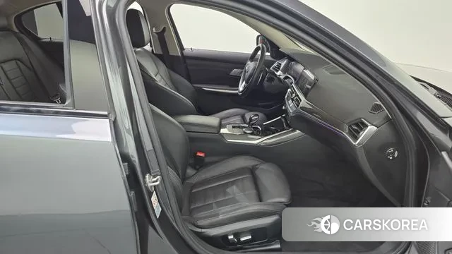 BMW 3 Series (G20) 2022 Серый из Кореи, фото 2