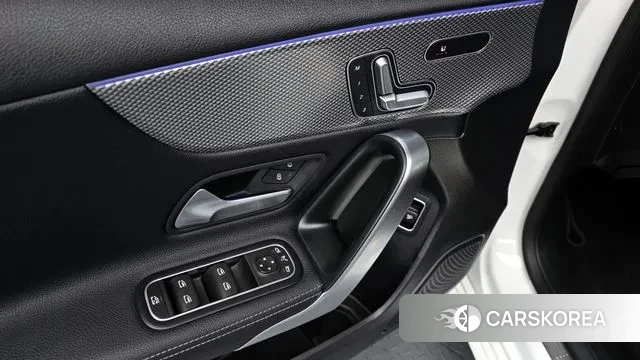 Mercedes-Benz A-Class W177 2020 Белый из Кореи, фото 2