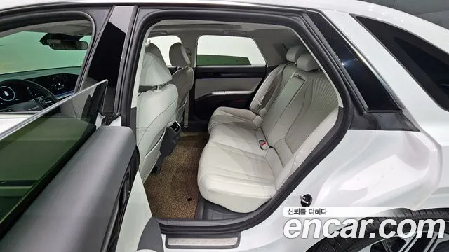 Hyundai Grandeur Hybrid (GN7) 2023 Белый из Кореи, фото 2