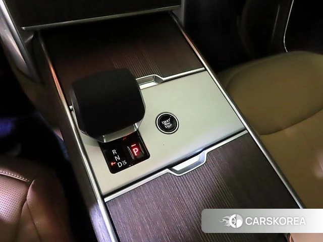 Land Rover Range Rover 5th Generation 2025 Белый из Кореи, фото 2