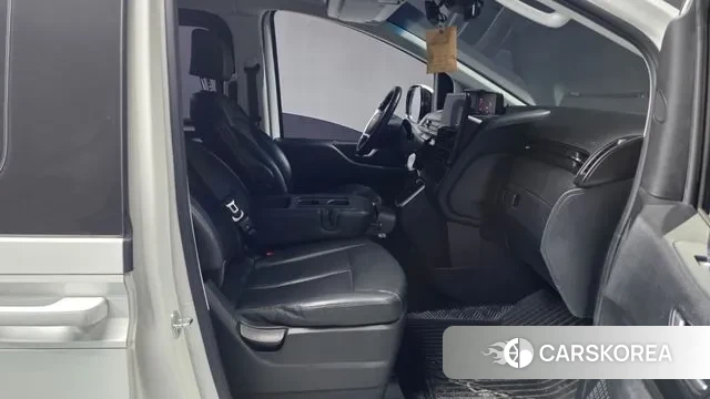 Hyundai Staria 2021 Белый из Кореи, фото 2