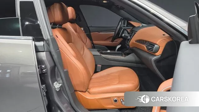 Maserati Levante 2022 Белый из Кореи, фото 2