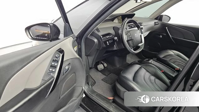 Citroen / DS Grand C4 Picasso 2018 Черный из Кореи, фото 2