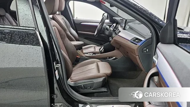 BMW X2 (F39) 2022 Черный из Кореи, фото 2