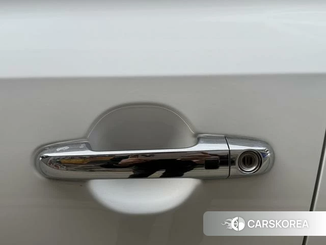 Kia Yi Ran 2022 Белый из Китая, фото 2