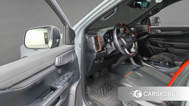 Ford Ranger 4th Generation 2023 Серебристо-серый из Кореи, фото 2