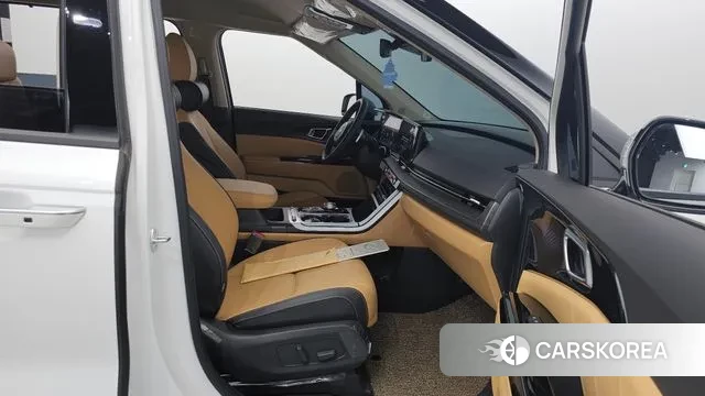 Kia Carnival 4th generation 2023 Белый из Кореи, фото 2