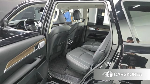 Kia Mohave Master 2023 Черный из Кореи, фото 2