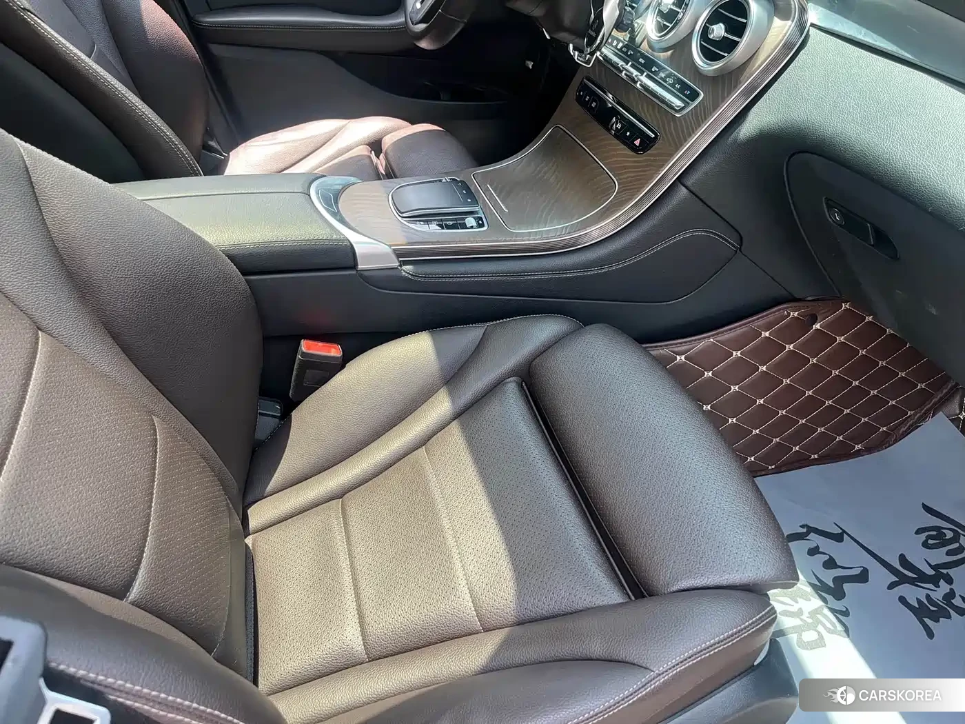 Mercedes-Benz GLC 2019 Silver/gray из Китая, фото 2