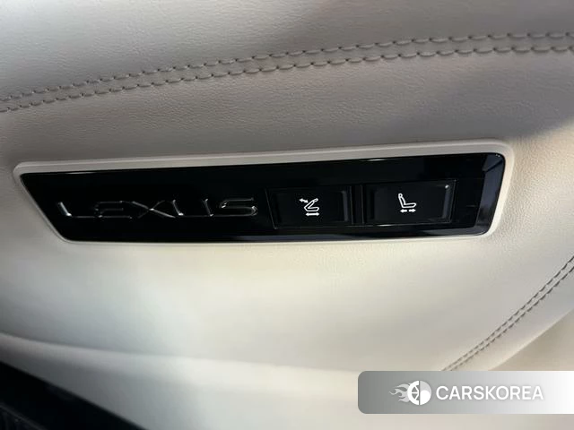 Lexus LM 2024 Черный из Китая, фото 2