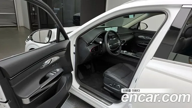 Genesis GV70 2023 Белый из Кореи, фото 2