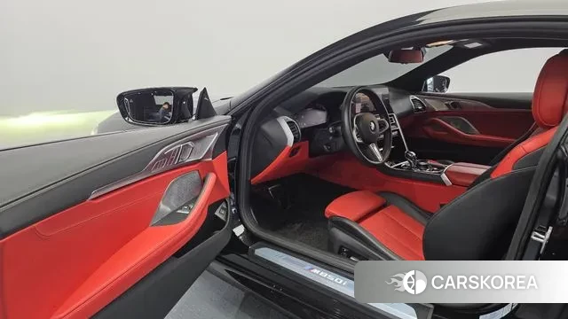 BMW 8 Series (G15) 2024 Черный из Кореи, фото 2