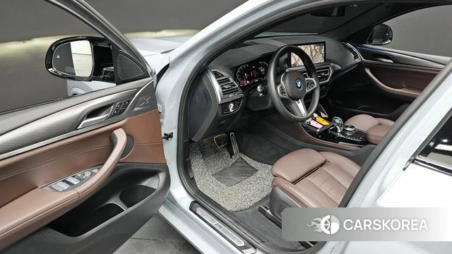 BMW X4 (G02) 2023 Серебристо-серый из Кореи, фото 2