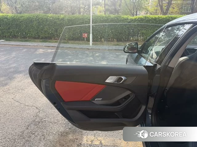 BMW 2 series id 3908372 из Китая 2
