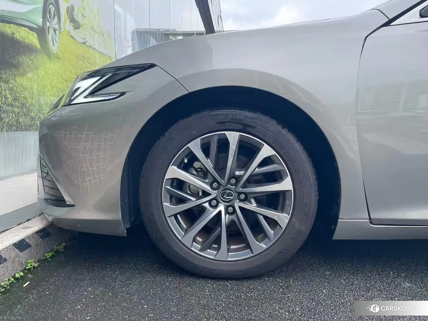 Lexus ES 2025 Silver/gray из Китая, фото 2