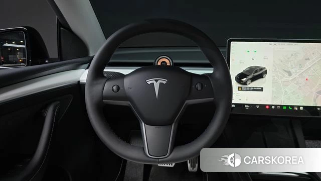 Tesla Model Y 2023 Черный из Кореи, фото 2