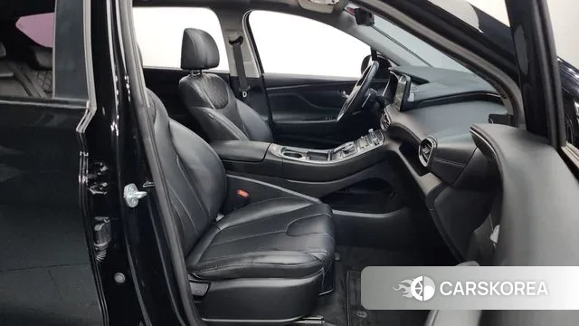 Hyundai The New Santa Fe 2023 Черный из Кореи, фото 2