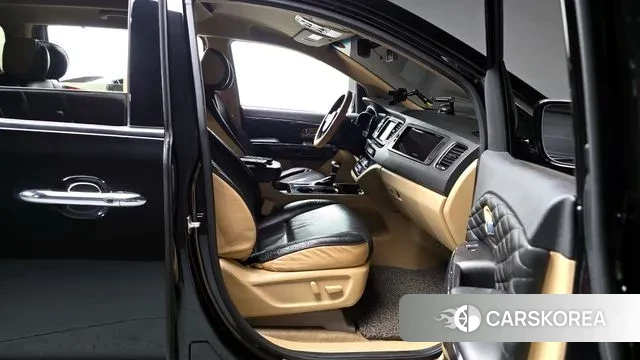 Kia The New Carnival 2019 Черный из Кореи, фото 2