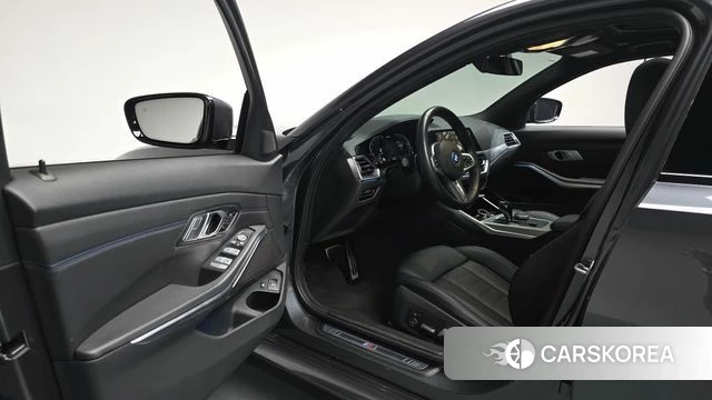 BMW 3 Series (G20) 2021 Серый из Кореи, фото 2