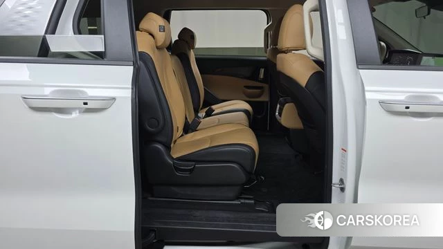 Kia Carnival 4th generation 2022 Белый из Кореи, фото 2