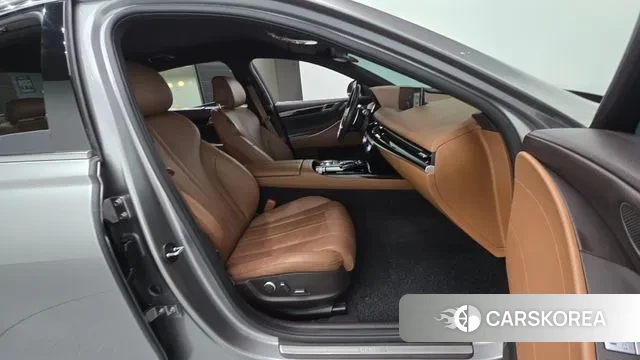 Genesis G80 (RG3) 2022 Серебряный из Кореи, фото 2