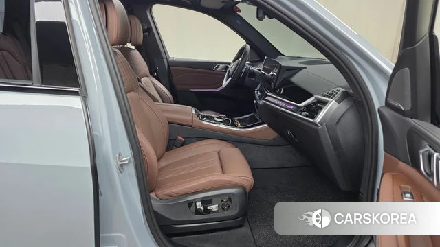 BMW X5 (G05) 2025 Серебристо-серый из Кореи, фото 2