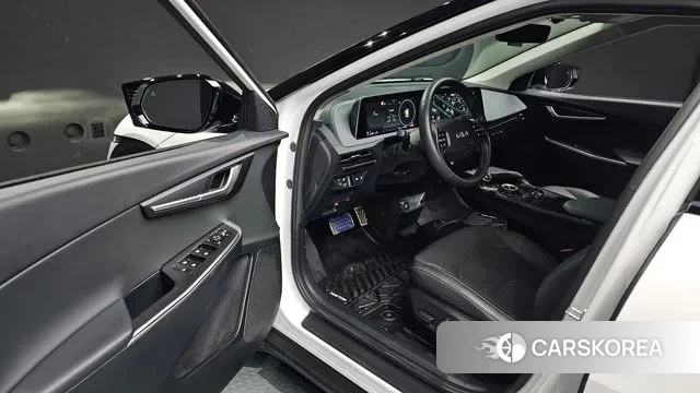 Kia EV6 2024 Белый из Кореи, фото 2