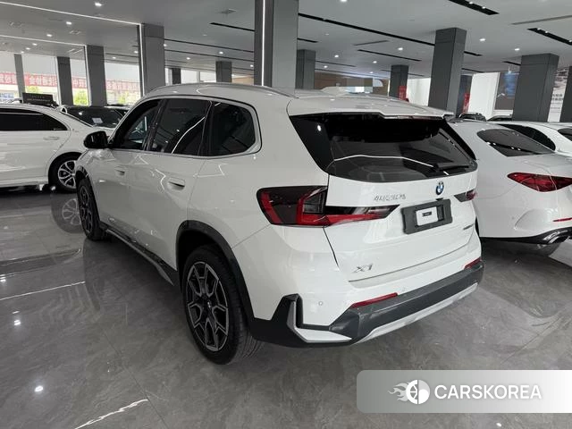 BMW X1 2024 Белый из Китая, фото 2