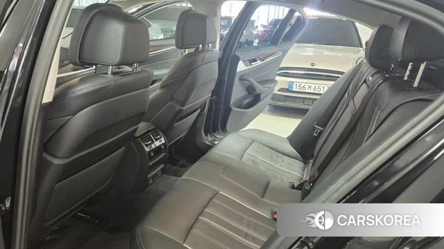 BMW 5 Series (G30) 2023 Черный из Кореи, фото 2