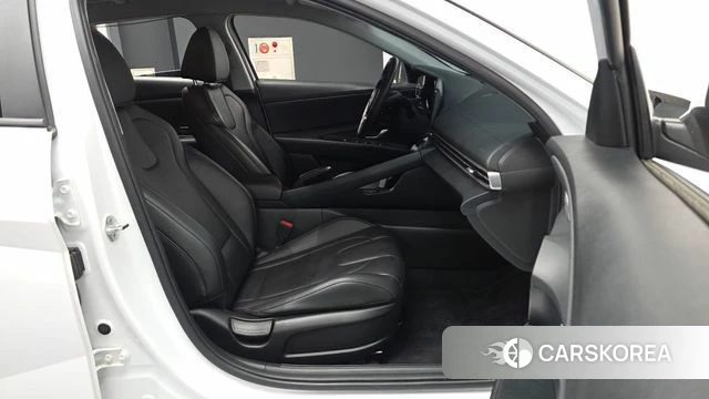 Hyundai Avante (CN7) 2022 Белый из Кореи, фото 2