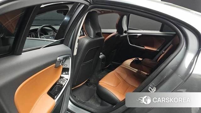 Volvo S60 2018 Серый из Кореи, фото 2