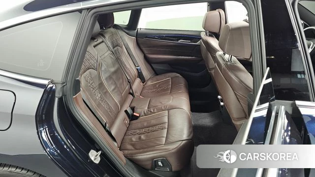 BMW 6 Series GT (G32) 2021 Черный из Кореи, фото 2