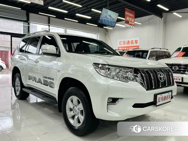 Toyota Prado (imported) 2024 Белый из Китая, фото 2