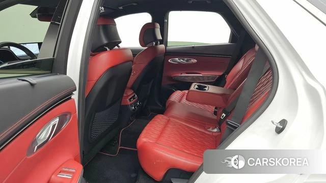 Genesis GV70 2021 Белый из Кореи, фото 2