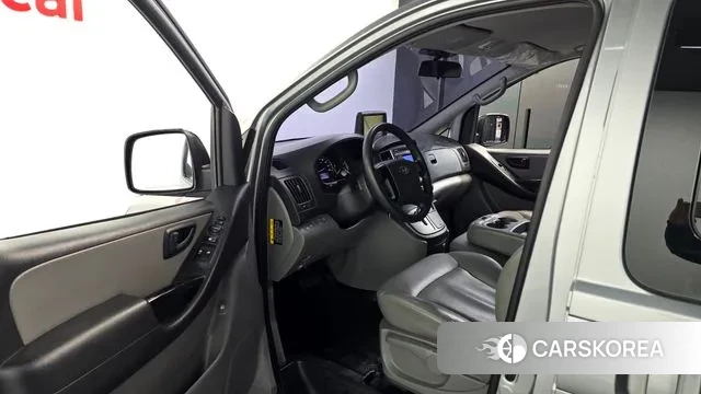 Hyundai The New Grand Starex 2018 Серебряный из Кореи, фото 2