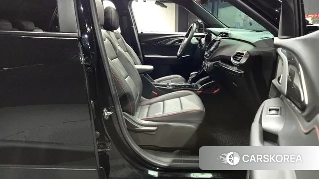 Chevrolet (GM Daewoo) Trailblazer 2021 Черный из Кореи, фото 2