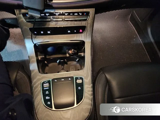 Mercedes-Benz E-Class W213 2021 Белый из Кореи, фото 2