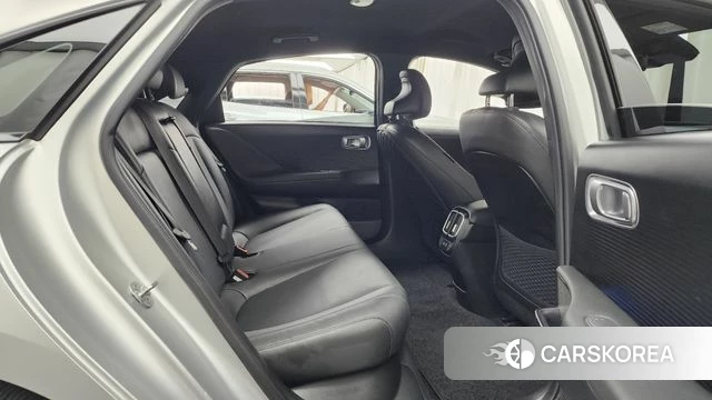 Hyundai Ionic 6 2024 Серебристо-серый из Кореи, фото 2