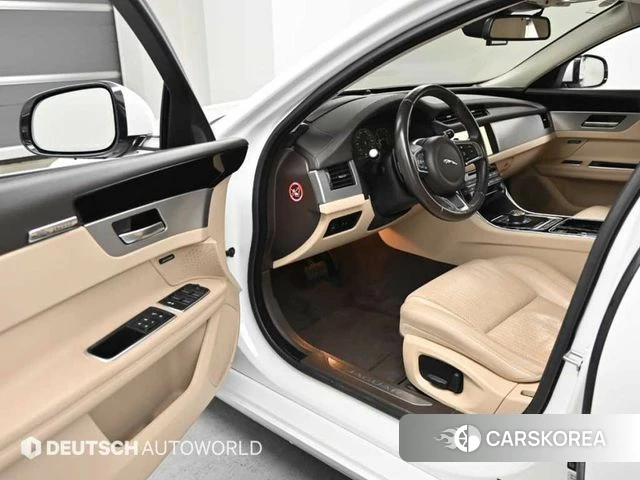 Jaguar XF (X260) 2018 Белый из Кореи, фото 2