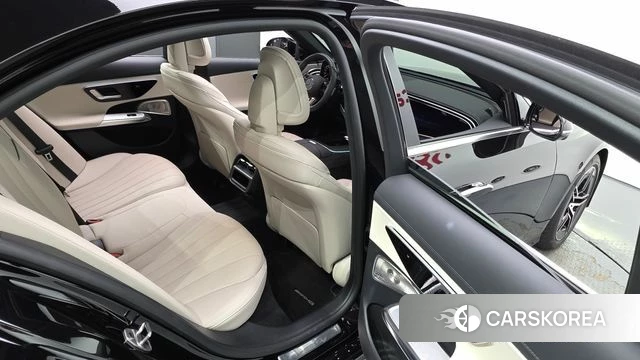 Mercedes-Benz E-Class W214 2025 Черный из Кореи, фото 2