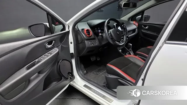Renault Korea (Samsung) Clio 2018 Белый из Кореи, фото 2