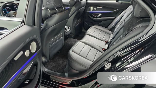 Mercedes-Benz E-Class W213 2022 Черный из Кореи, фото 2