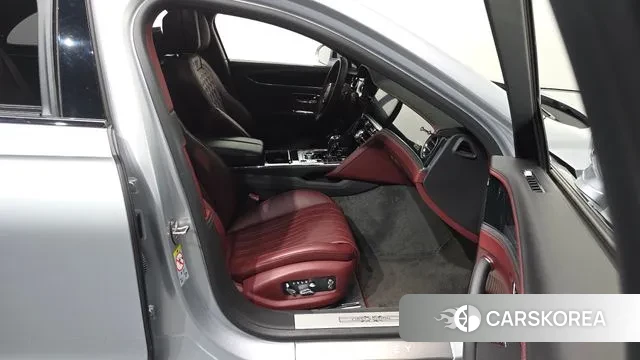 Bentley Flying Spur 3rd Generation 2020 Серебряный из Кореи, фото 2