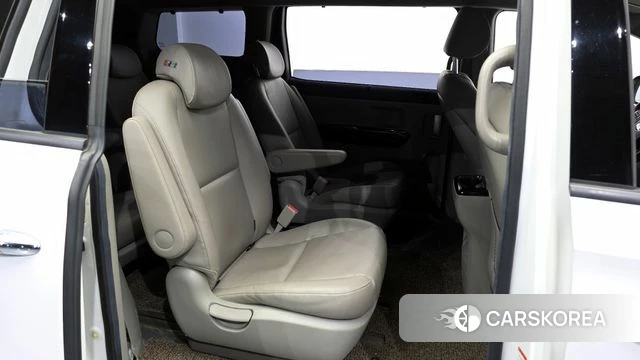 Kia The New Carnival 2019 Белый из Кореи, фото 2