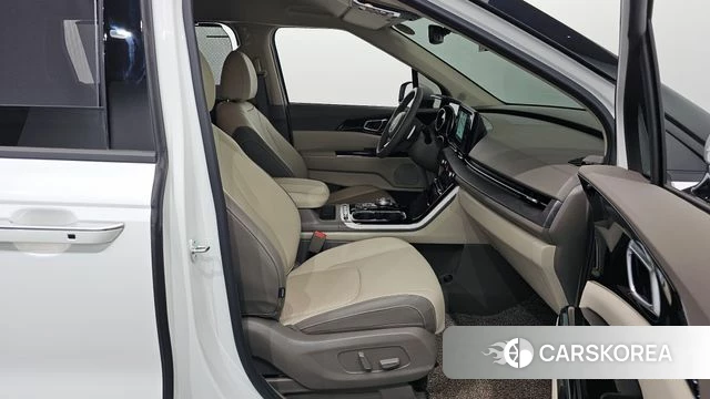 Kia Carnival 4th generation 2023 Белый из Кореи, фото 2