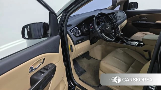 Kia The New Carnival 2018 Черный из Кореи, фото 2
